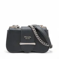PRADA サフィアーノ チェーンショルダーバッグ ブラック プラダ 
