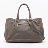 プラダ ロゴ レザー トートバッグ グレー