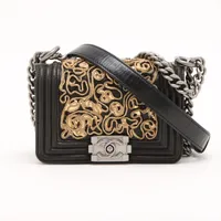 シャネル ミニボーイシャネル ラムスキン ブラック シルバー金具