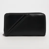 フェンディ ズッカ 7M0210 レザー ラウンドジップウォレット ブラック