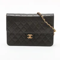 シャネル マトラッセ ラムスキン プッシュロック ブラック ゴールド金具