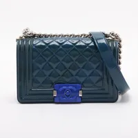 シャネル ボーイシャネル20 スモール パテントレザー ブルー シルバー金具